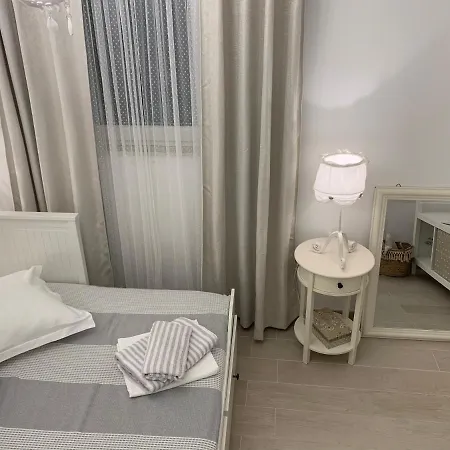 Onavi Makarska
