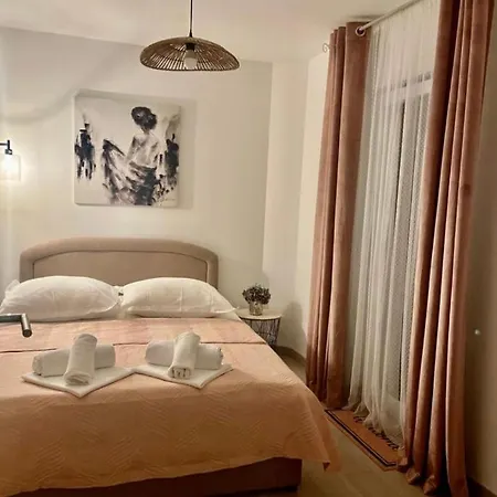 Onavi Apartment
