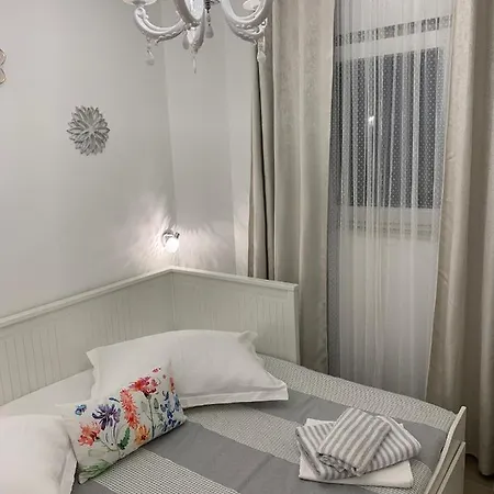 Onavi Apartment