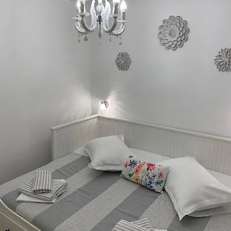 Onavi דירה מאקרסקה