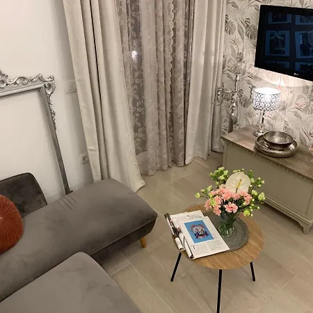 Onavi * מאקרסקה