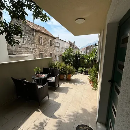 Onavi Apartment *