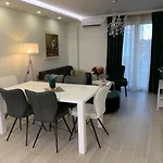 Onavi ماكارسكا