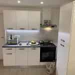 Onavi * ماكارسكا