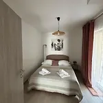 Onavi شقة